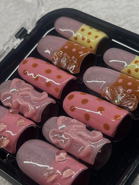 Polk-A-Dot Gurl💗🤎💛