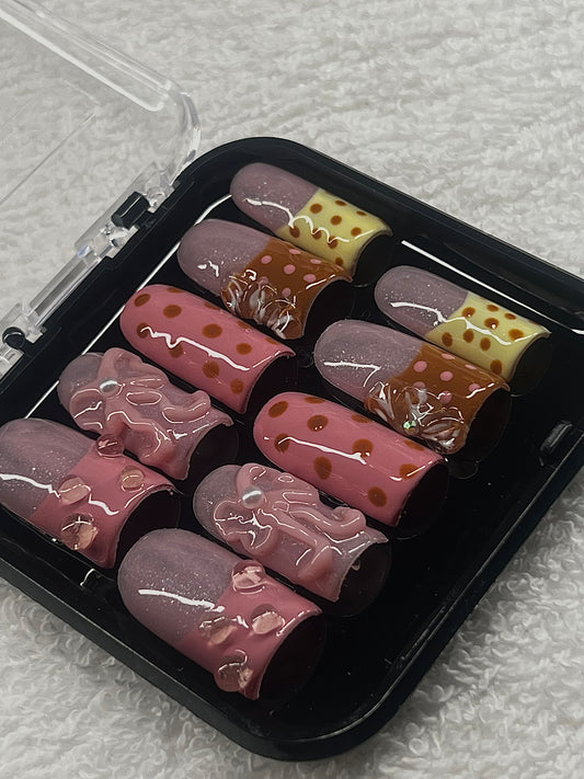 Polk-A-Dot Gurl💗🤎💛